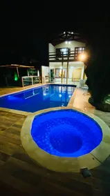 Beautiful Full Leisure House. - Image 5