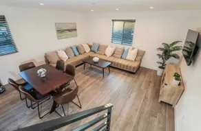 4 BR LA/Eagle Rock Duplex (Right Unit) - Image 2