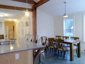 Modern farmhouse close to Montague Retreat Center - Image 3
