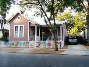 Southtown Downtown Oasis Home w/Pool/Deck/Spa - Image 5