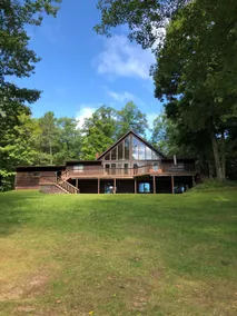 Round Lake Cabin Retreat - Image 2