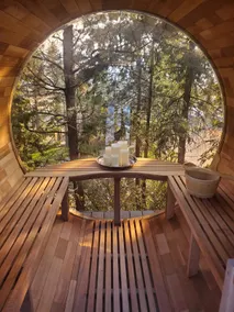 The Polar Bear Suite with Barrel Sauna & HotTub - Image 5