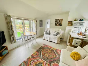 Beautiful flat in Hewish, North Somerset - Image 5