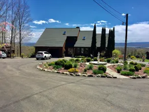 The Woodstock Area Catskills Panoramic View Home - Image 2