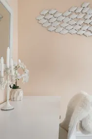 Chic and Charming Vintage Condominium in Lincoln Park - Image 5