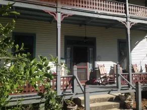 Victorian Era-5-10 Min Walk Downtown Attractions - Image 3