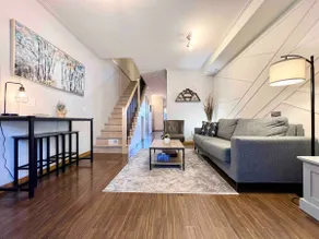 2BR/2BT Townhouse Chalet/Heated pool/Hot Tub/BBQ - Image 2