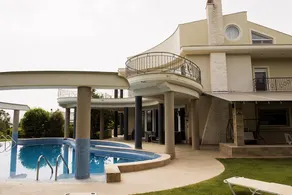 Villa Elassona | Relaxing Stay with Pool & Jacuzzi - Image 2
