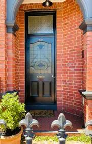 Charm & Character in the Heart of Launceston-Apt 1 - Image 2