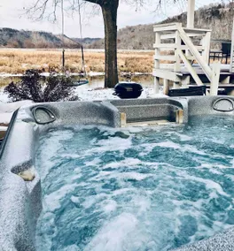Lazy River Cabin - Image 4