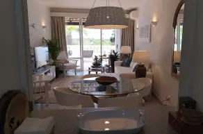 Three Palms Apartment - Image 4