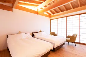 A detached house with an open-air hot spring bath. - Image 3