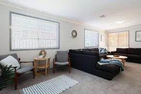 Blue Bay - Close to Fingal Bay Beach. Mid Week Stay Special Now On. - Image 4