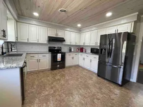 4Bedroom Home-Downtown Iuka - Image 4