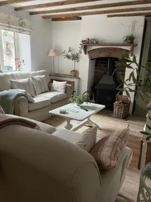 Pretty Detached cottage Stow on the Wold Cotswolds - Image 2