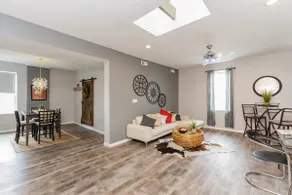 Modern Condo in Center of Soulard— Walk score 87 - Image 4