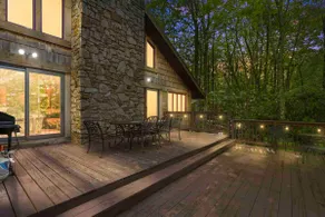 Pet Friendly & Fenced Yard! Private & Relaxing! - Image 2