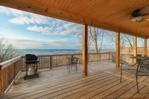 Stargazer's Hot Tub Deck · Sleeps 4 - Image 5