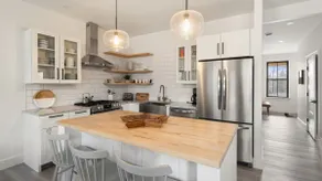 Pristine Brand New townhome Amazing Stowe Location - Image 2