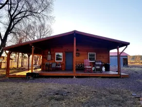 Aunties Place Luna Cozy Cabin - Image 2