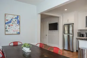 Luxury, Location, Privacy. Walk to train. Boston - Image 2