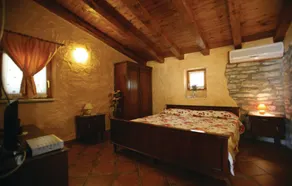 HOUSE with BIG YARD and POOL in istrian spirit - Image 5