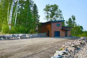 Chalet-style house - Image 2