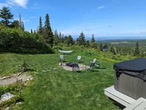 Chic Retreat w/ Incredible Views + Hot Tub | 3BR - Image 4