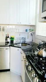 Authentically restored OTR/downtown Cincy apt. - Image 3