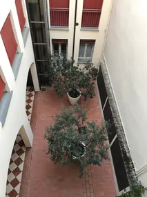 Comfortable and elegant apartment - Image 5
