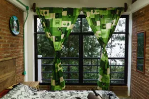 Find Your Perfect Mountain Retreat at House Earth - Image 4
