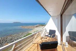 180° panoramic views of the islands and the wild coast - Image 3