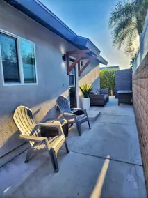 1BR 1B - 75” & 55” TVs - Modern Casita - Image 4