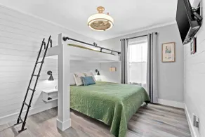 Newly Renovated 💎 By the Beach 🏖 - Image 5