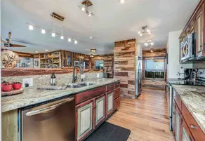 Sky Lodge/ 4000 square feet of pure luxury! - Image 3