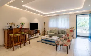 2 Bedrooms Designer Apartment Pool View S2 - Image 4