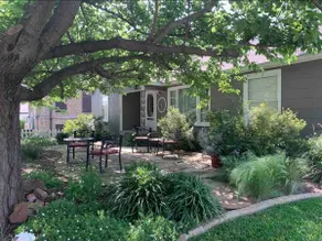 THE NEST-CHARMING HOME 1 BLK TO DOWNTOWN MCKINNEY! - Image 4