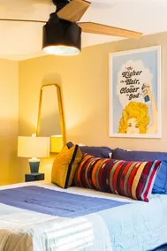 The Higher the Hair - 2BR Condo for 4 facing Park, Wifi - Image 3