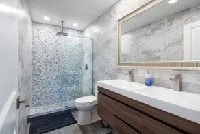 Beautiful Pool 5m to the Beach Downtown & Shopping - Image 4