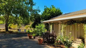 Bunkhouse at Side Road Farm charming one bedroom cottage - Image 5