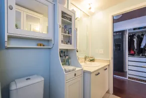 Stunning condo with fantastic view of the city! - Image 4