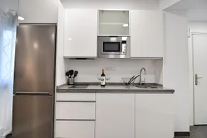 Apt Soho Center 2 bedrooms 2 bathrooms Parking Families Only - Image 5