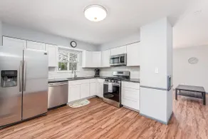 Huge New 4BR/2.5BA home w/ big back yard and deck - Image 5