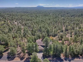 Cabin On NAT'L FOREST! LAKE & CREEK minutes away! - Image 2