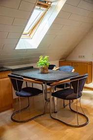 Vacation oasis with castle mountain views - Image 5