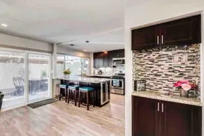 Gorgeous 3 bedroom 2.5 bath Scottsdale Townhome - Image 3