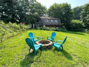 Modern Carriage House Near Beach - Deck + Fire Pit - Image 4