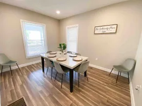 4BR near Campus, Hospitals, Downtown - Image 4