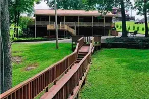 Rio Cruz Retreat • Waterfront Cabin in Nature - Image 2