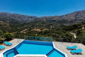 Villa Asigonia with Heated Pool & Whirlpool - Image 4